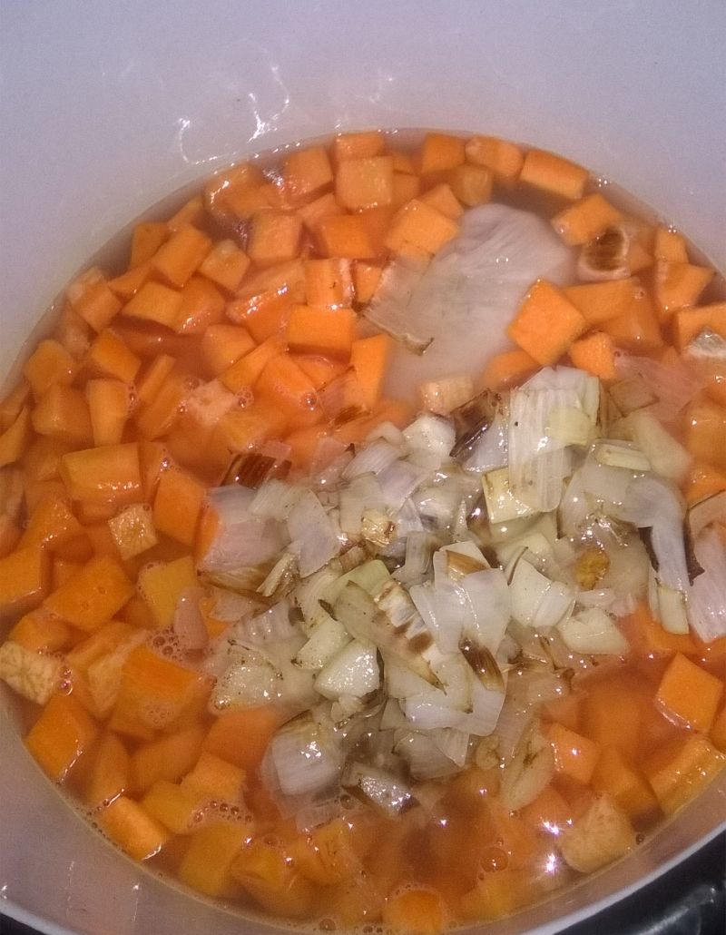 Zupa krem marchewkowa