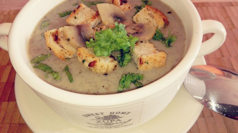 Zupa-krem pieczarkowa