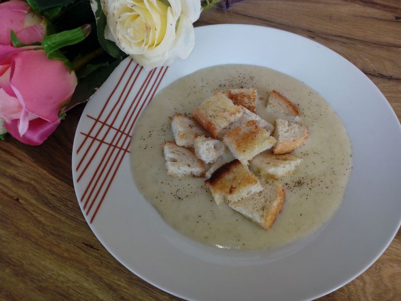 Zupa krem pietruszkowy