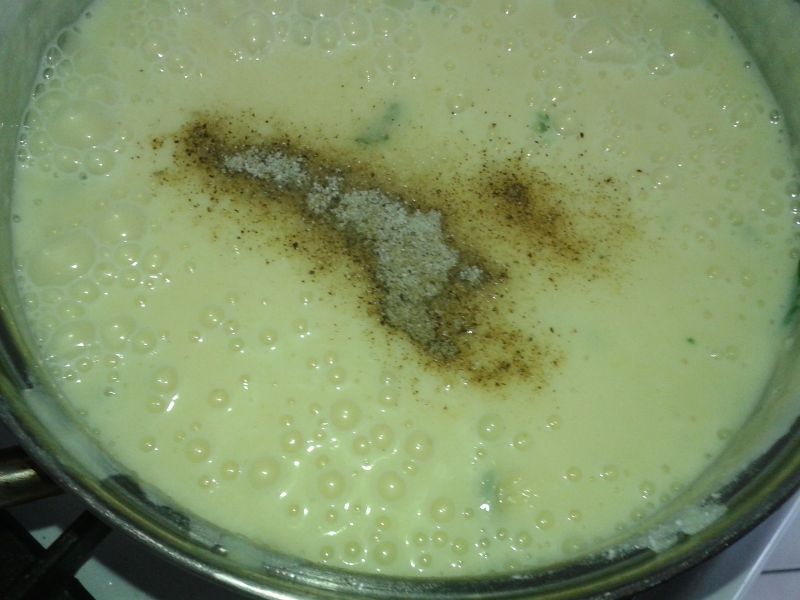 Zupa krem porowo - serowa