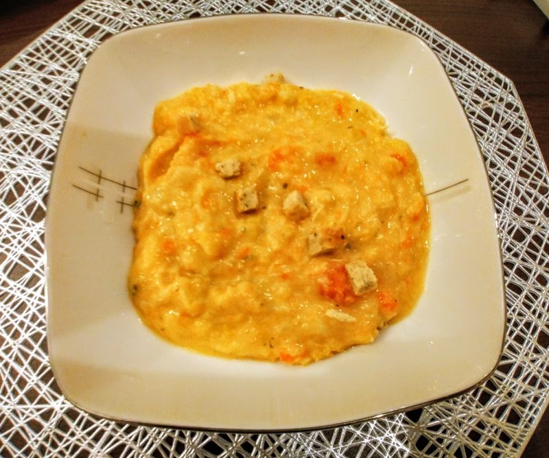 Zupa-krem porowo-ziemniaczano-marchewkowa Zupa-krem porowo-ziemniaczano-marchewkowa