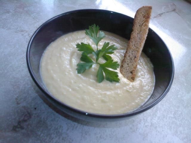 Zupa krem warzywna z chrzanem