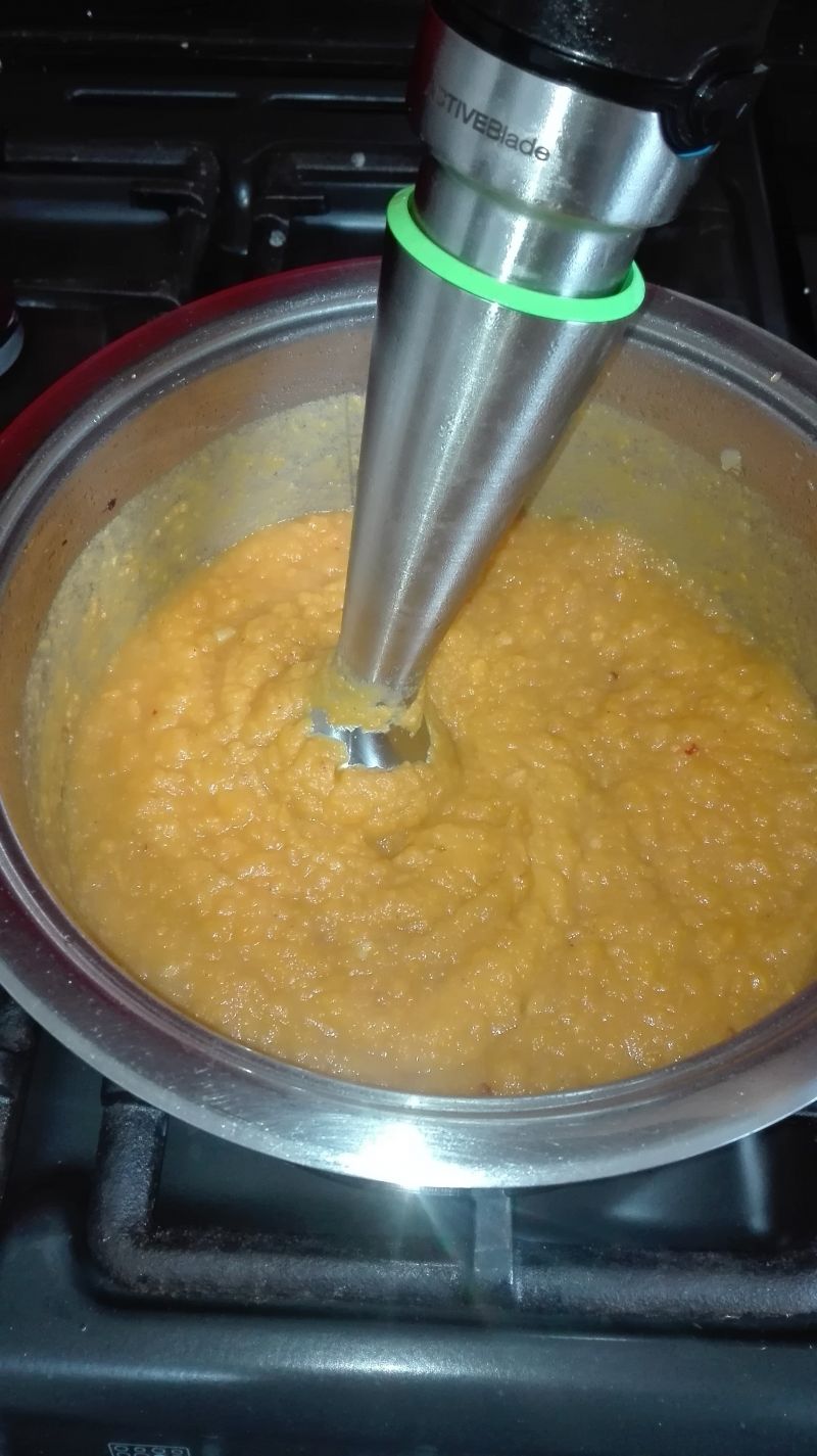Zupa-krem z batatów z chili