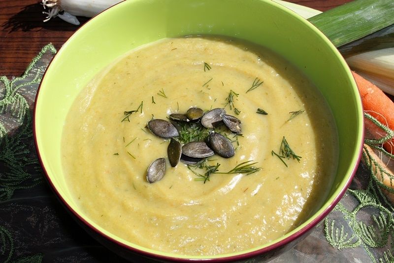 Zupa krem z całych młodych porów Zupa krem z całych młodych porów