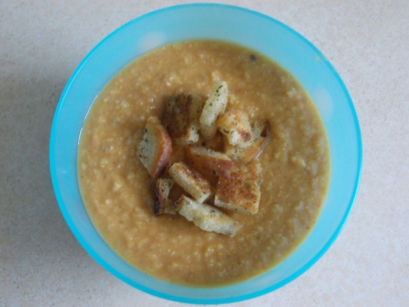 Zupa krem z cieciorki i czerwonej soczewicy