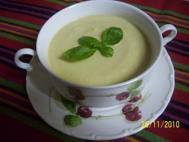 Zupa-krem z cukinii