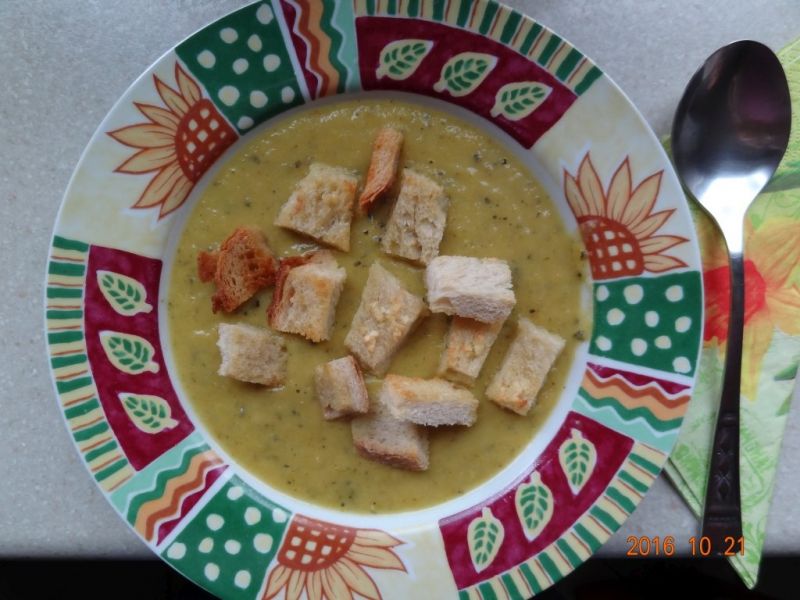 Zupa krem z cukinii Zupa krem z cukinii