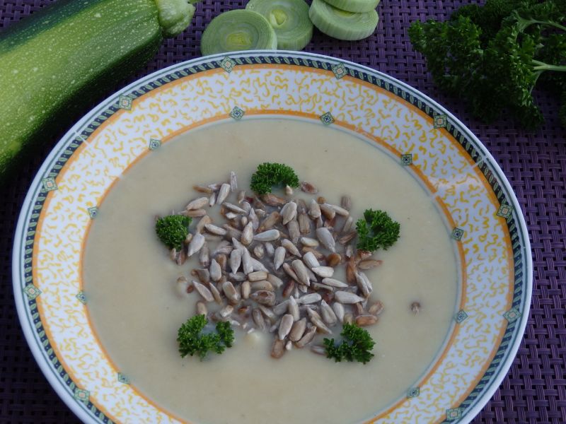 Zupa krem z cukinii i pora