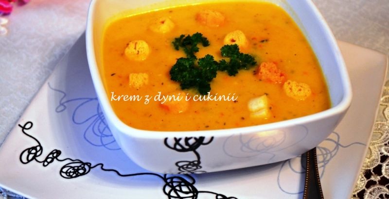 Zupa krem z dyni i cukinii