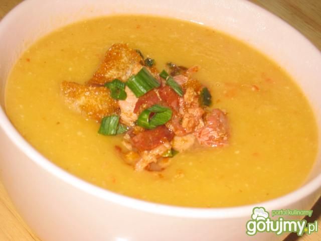 Zupa krem z dynią,papryką i boczkiem Zupa krem z dynią,papryką i boczkiem