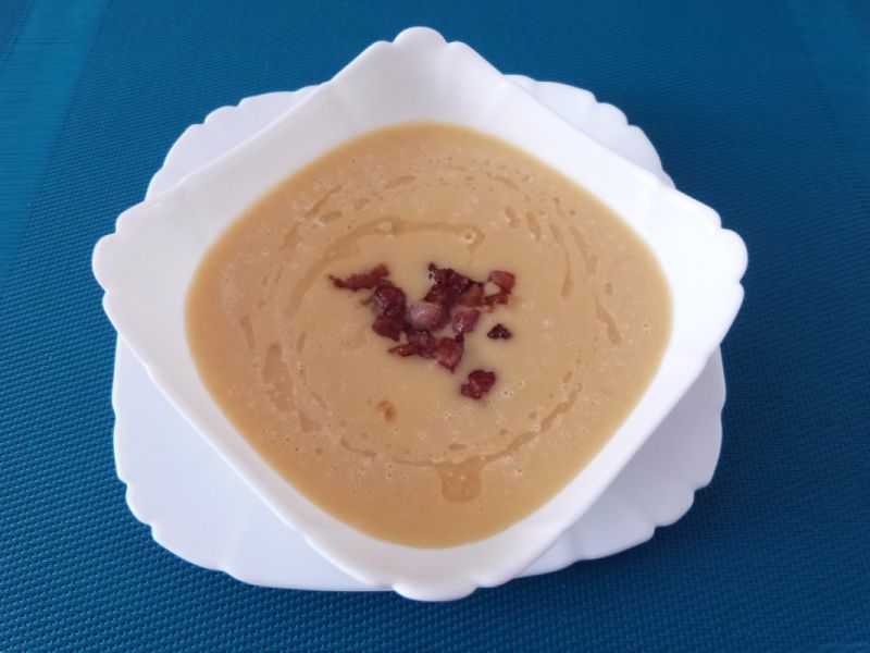 Zupa krem z grochu łuskanego Zupa krem z grochu łuskanego