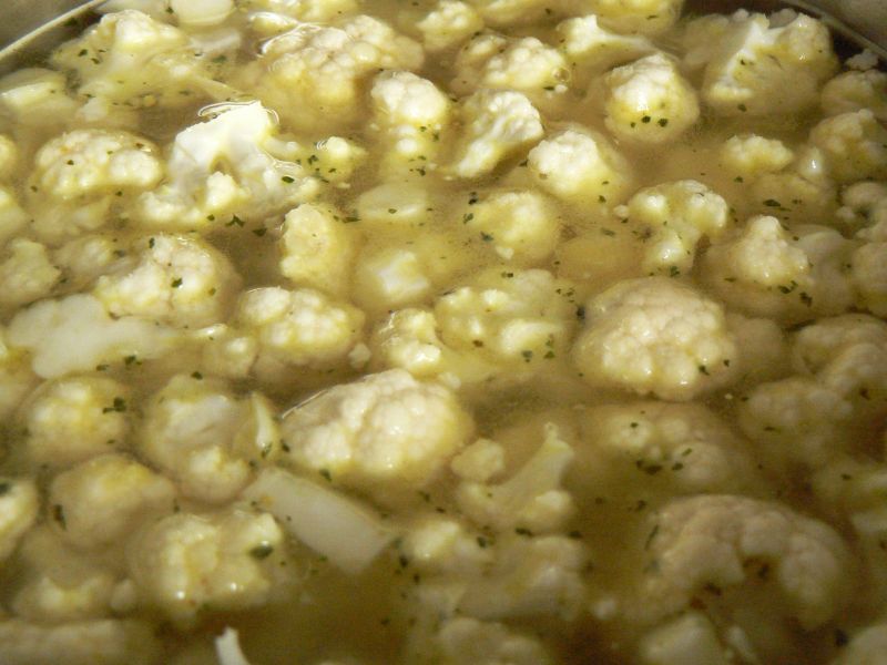 Zupa krem z kalafiora i ziemniaczanego purre