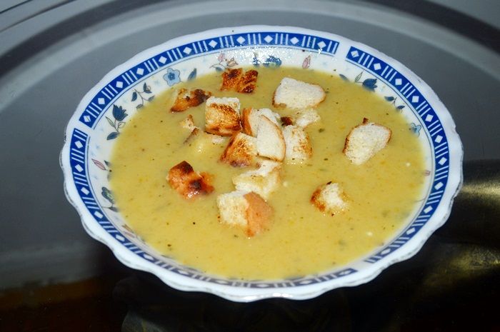 Zupa krem z kiszonych ogórków