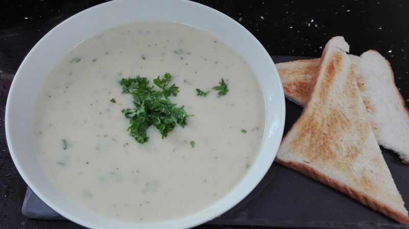 Zupa - krem z korzenia pietruszki