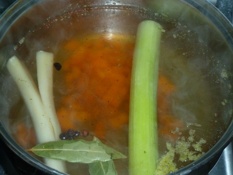 Zupa-krem z kukurydzą i wołowymi klopsikami 