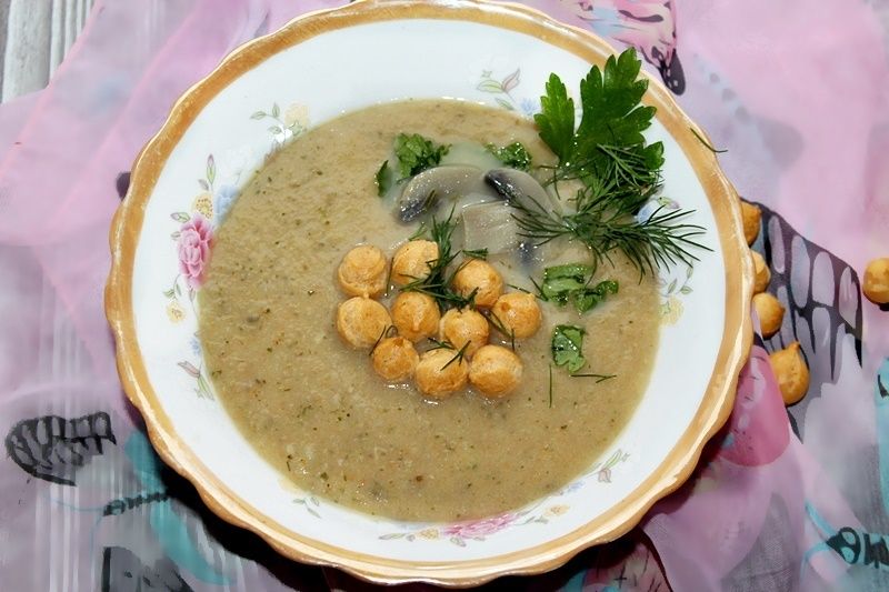 Zupa krem z pieczarek 