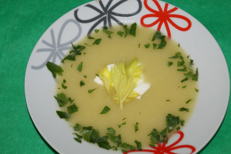 Zupa krem z selera naciowego
