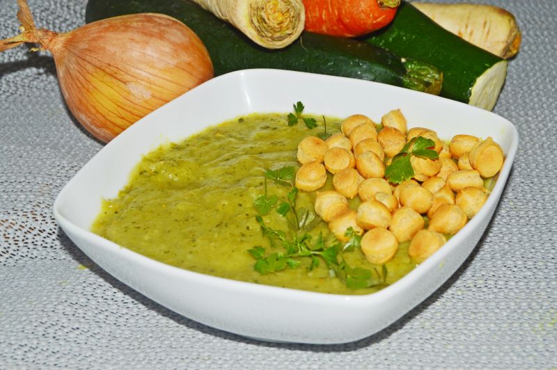 Zupa krem z zielonych warzyw Zupa krem z zielonych warzyw