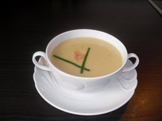 Zupa-krem ze szparagow. Zupa-krem ze szparagow.