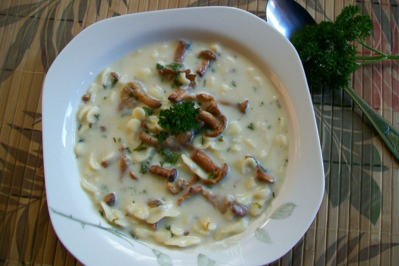 Zupa kurkowa z makaronem