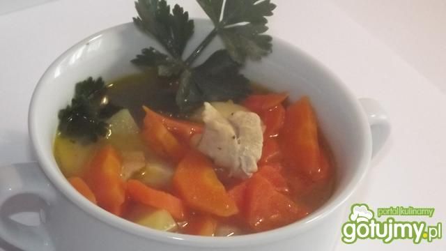 Zupa marchewkowa z kurczakiem Zupa marchewkowa z kurczakiem
