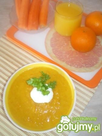 Zupa marchewkowo-pomarańczowa Zupa marchewkowo-pomarańczowa