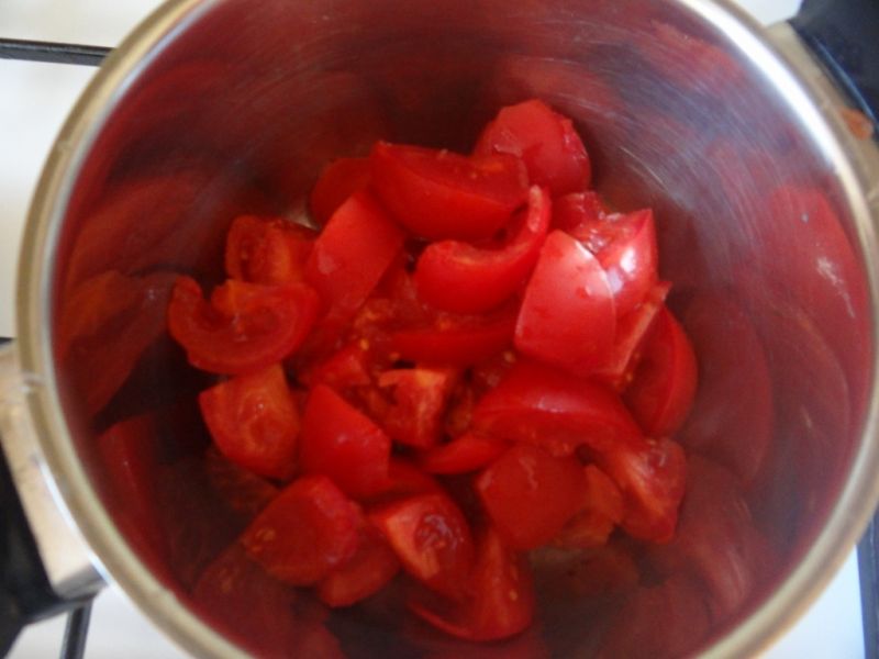 Zupa marchewkowo-pomidorowa z imbirem