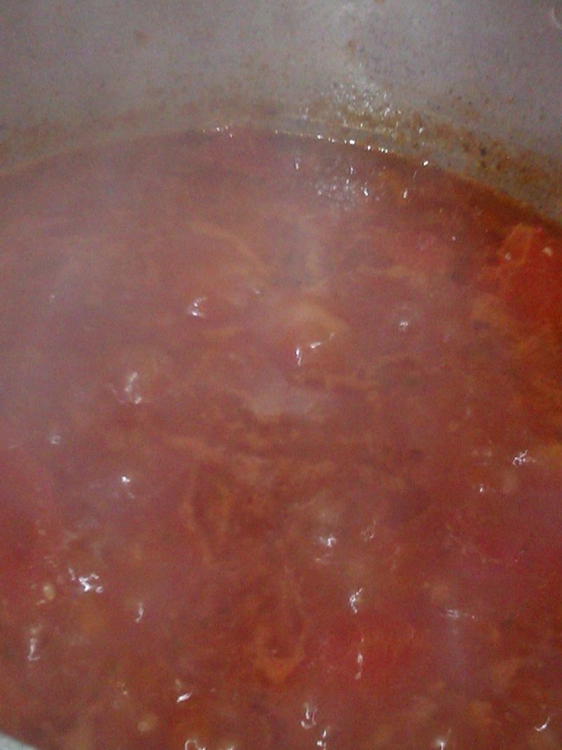 Zupa mięsno-pomidorowa