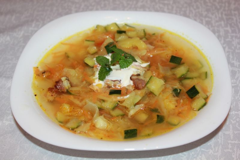Zupa minestrone 
