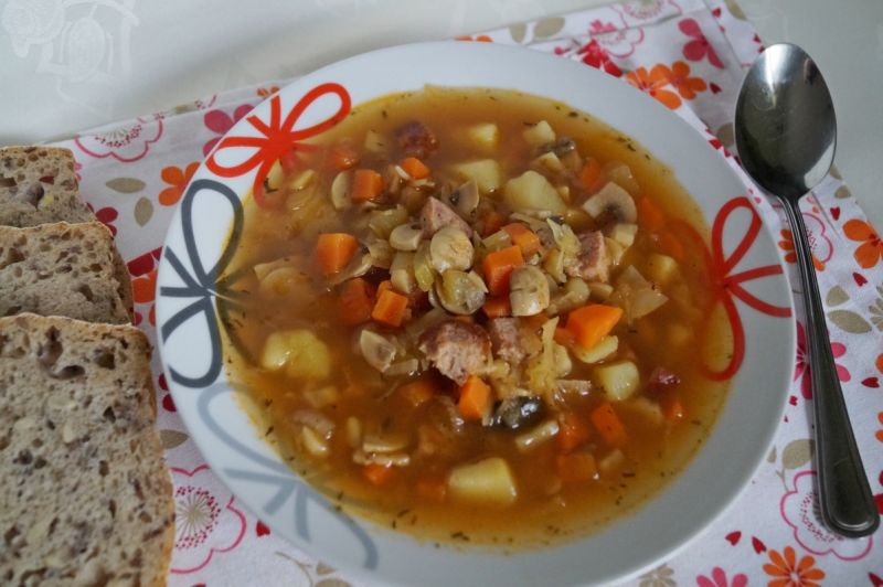 Zupa myśliwska na dziku