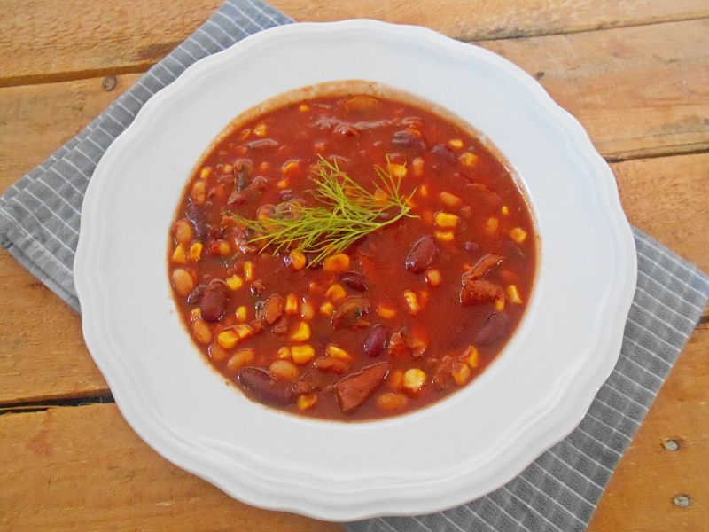 Zupa niby meksykańska z kurczakiem Zupa niby meksykańska z kurczakiem