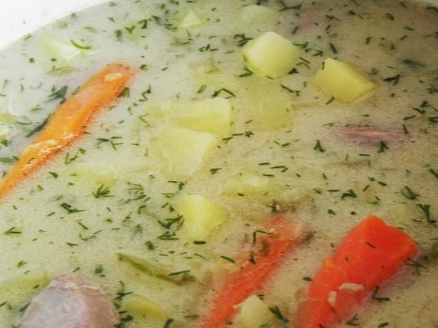 Zupa ogórkowa. Zupa ogórkowa.