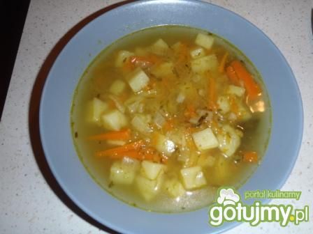 Zupa ogórkowa bez mięsa