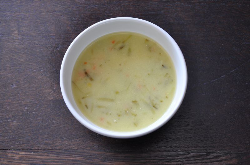 Zupa ogórkowa na łopatce Zupa ogórkowa na łopatce