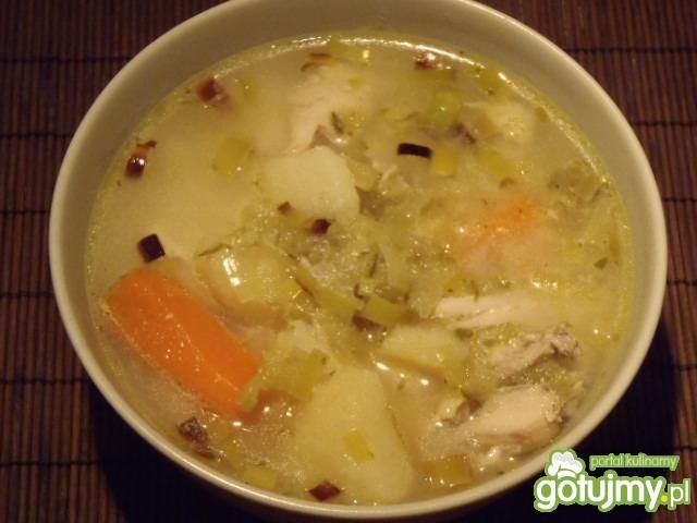 Zupa ogórkowa z porem