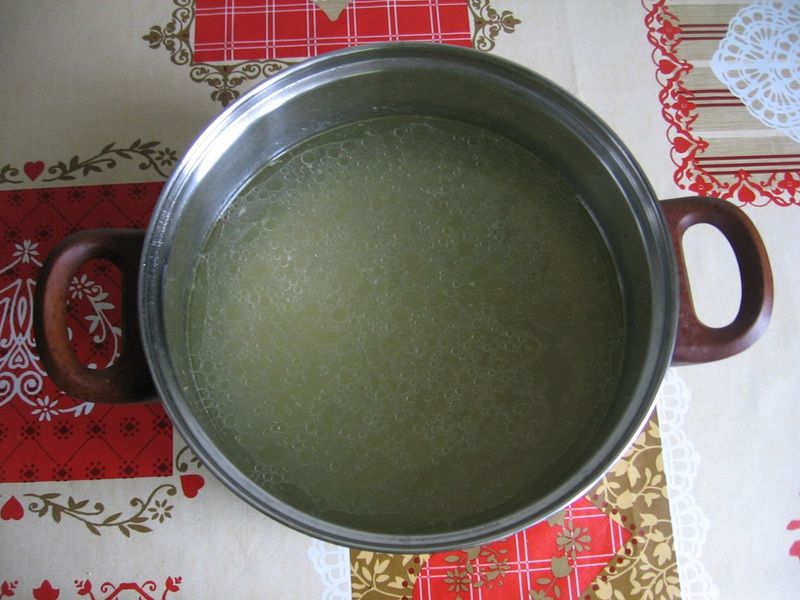 Zupa ogórkowa z ziemniakami