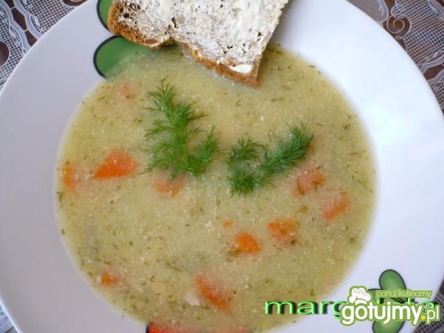 Zupa ogórkowo-koperkowa Zupa ogórkowo-koperkowa