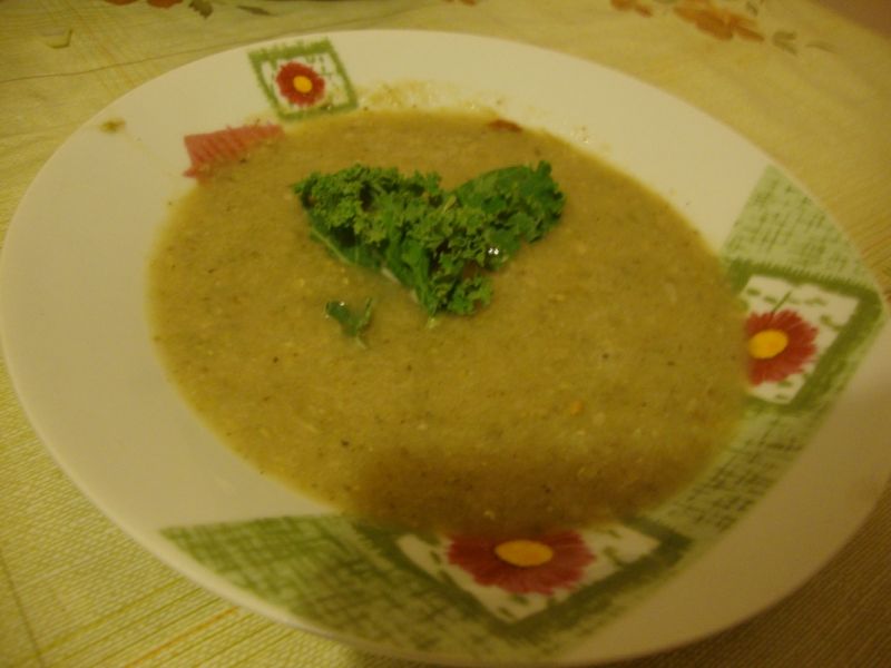 Zupa paprykowa z soczewicą