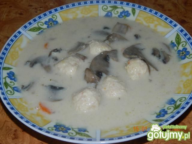 Zupa pieczarkowa