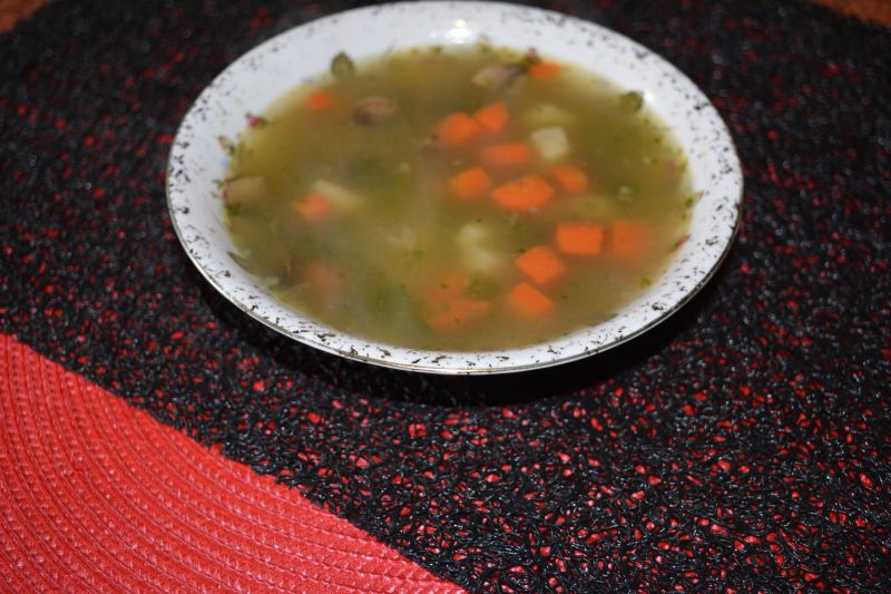 Zupa pieczarkowa z kaszą manną