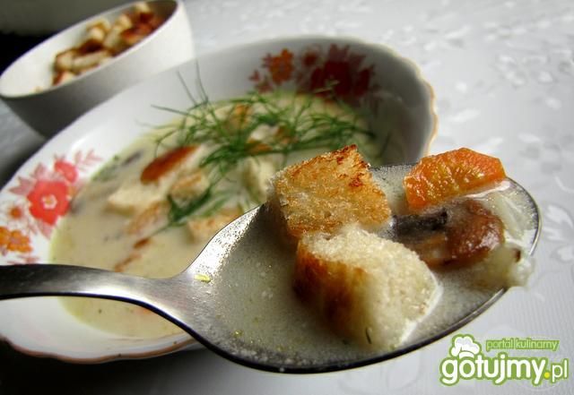 Zupa pieczarkowa z ryżem i grzankami Zupa pieczarkowa z ryżem i grzankami