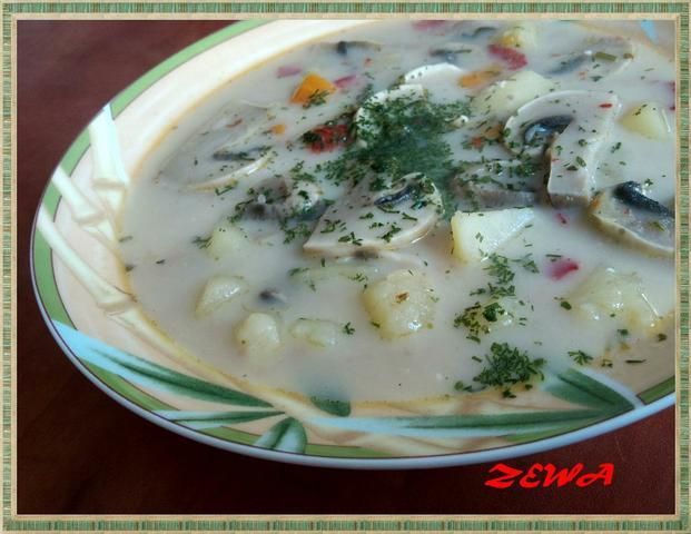 Zupa pieczarkowo-paprykowa Zupa pieczarkowo-paprykowa