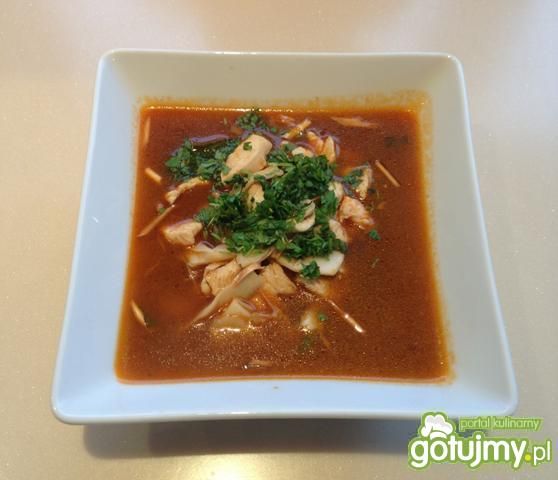 Zupa po tajsku z kurczakiem Zupa po tajsku z kurczakiem