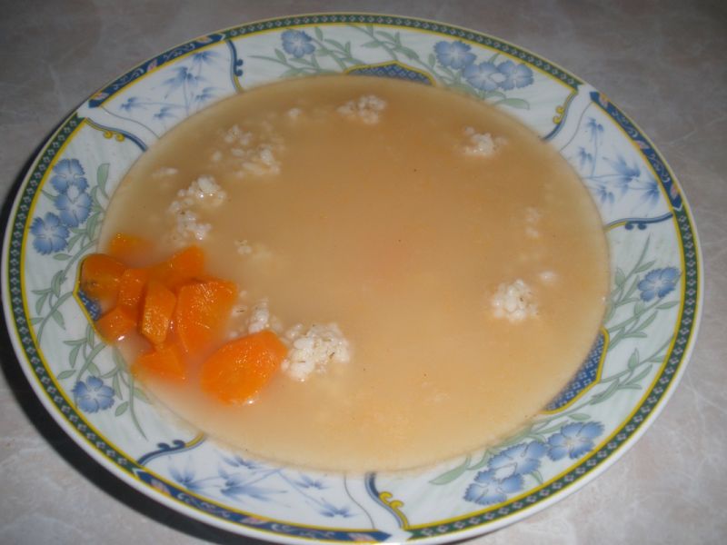 Zupa pomidorowa z kaszą  Zupa pomidorowa z kaszą
