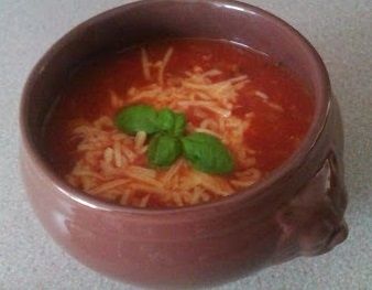 Zupa pomidorowa z mięsem mielonym