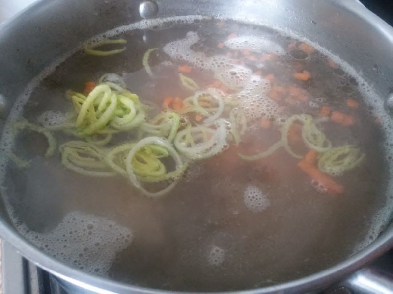 Zupa pomidorowa z porem i miętą  