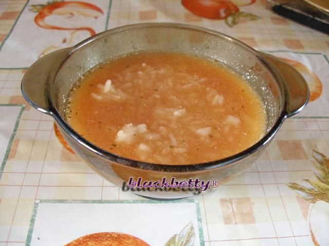 Zupa pomidorowa z ryżem Zupa pomidorowa z ryżem
