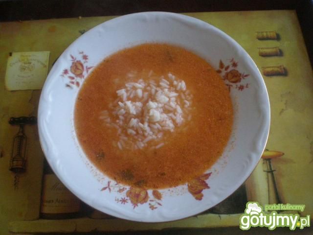 Zupa pomidorowa z ryżem gotowana na żebe Zupa pomidorowa z ryżem gotowana na żebe