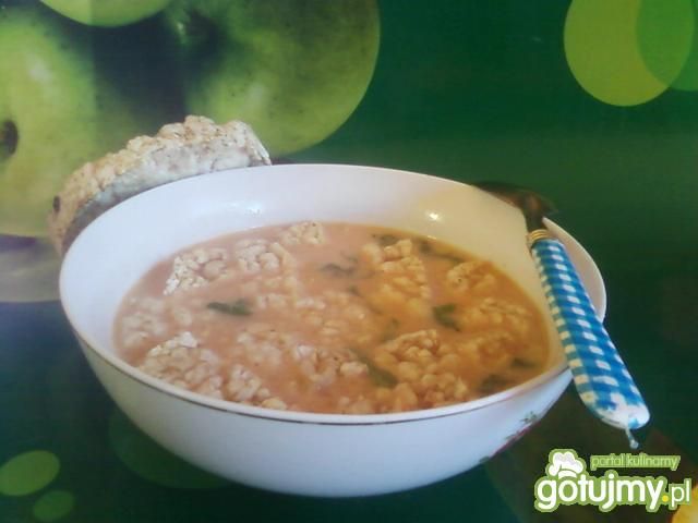 Zupa pomidorowa z waflami. Zupa pomidorowa z waflami.