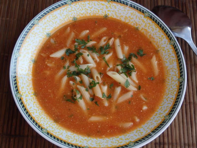 Zupa pomidorowa ze świeżych pieczonych pomidorów